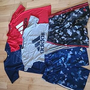 5 pieces of boys size 18/20 Adidas clothing (3 t-shirts, 2 shorts)